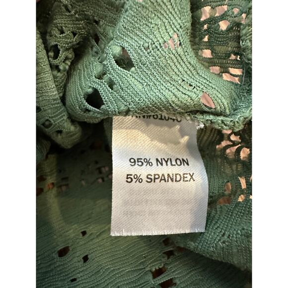 Vanity Essentials Green Lace Tank - S, A Little "Enchanted" Vibe! - Picture 3 of 4